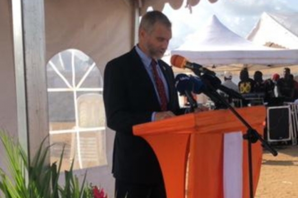 Les &Eacute;tats-Unis et la C&ocirc;te d&rsquo;Ivoire lancent le programme &laquo; MuniWASH &raquo;