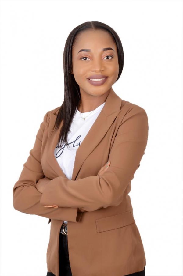 Aicha Bakayoko impose la marque AB HAIR COSMETICS