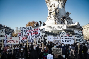 France/ Manifestation contre la loi "s&eacute;curit&eacute; globale"