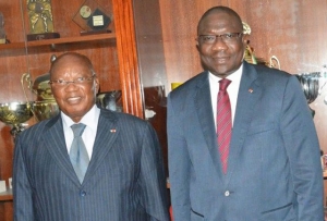 Le G&eacute;n&eacute;ral Palenfo avec le ministre Fran&ccedil;ois Amichia