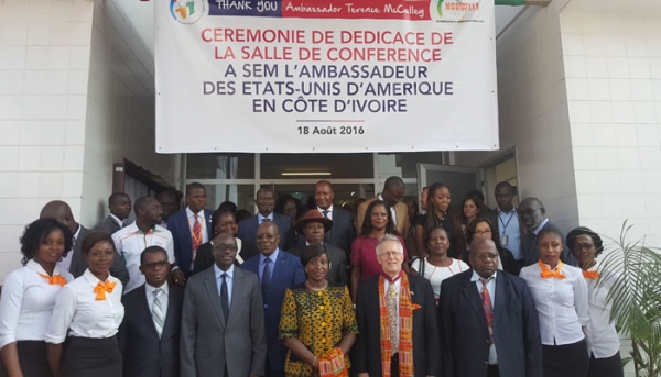 Hommage de la nouvelle PSP-CI aux USA et &agrave; son ambassadeur Terence McCulley