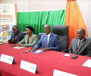 C&ocirc;te d'Ivoire/ Modernisation de l&rsquo;Administration D&eacute;centralis&eacute;e : Le Ministre Vagondo Diomand&eacute; lance l&rsquo;outil web de gestion de donn&eacute;es et archivages num&eacute;riques d&eacute;nomme SYGIDAN-CTI