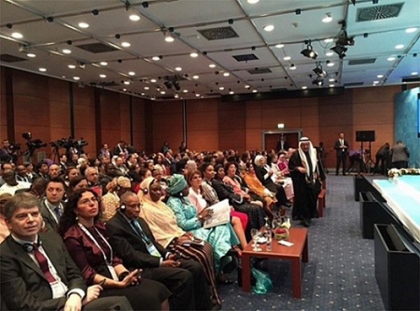 Les &eacute;pouses des rois et chefs d'Etat de l'OCI font un front commun contre les cancers