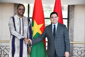 Sahara marocain : le Burkina Faso r&eacute;it&egrave;re son soutien ferme &agrave; l&rsquo;int&eacute;grit&eacute; territoriale du Maroc et salue la r&eacute;solution historique 2797 de l&rsquo;ONU qui consacre le plan d&rsquo;autonomie