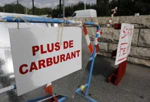 France: La p&eacute;nurie des carburants se poursuit
