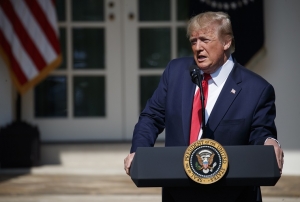 Pr&eacute;sidentielle USA: Donald Trump s'attaque aux d&eacute;fis