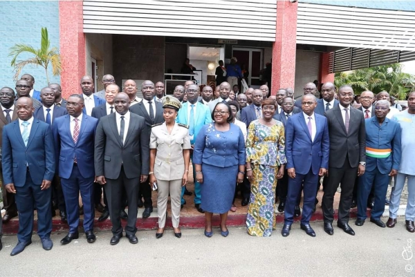 Dialogue social: le gouvernement et les organisations syndicales de la fonction publique font le bilan de la tr&ecirc;ve sociale sign&eacute;e en 2017