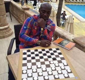 Jeux de dame : L&rsquo;Ivoiro-fran&ccedil;ais Oscar Lognon, champion de France, veut la coupe du monde