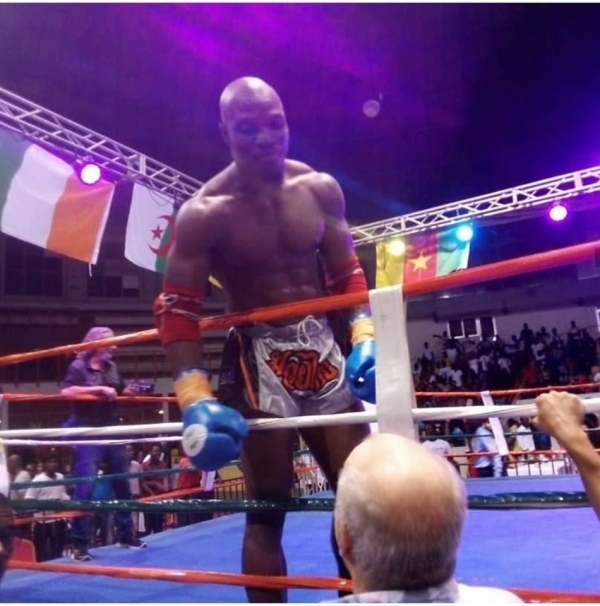 Boxe tha&iuml;landaise : le Franco-polonais Patrick Liesicki d&eacute;monte l&rsquo;Ivoirien Oly La Machine