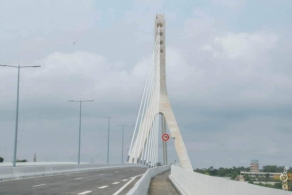 C&ocirc;te d'Ivoire/ Infrastructure routi&egrave;re : Le Pr&eacute;sident Alassane Ouattara met officiellement en service le 5e pont d'Abidjan