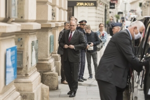 NUCL&Eacute;AIRE: DES POURPARLERS ENTRE LES  USA ET LA RUSSIE