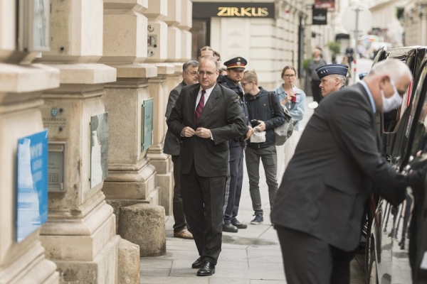 NUCL&Eacute;AIRE: DES POURPARLERS ENTRE LES  USA ET LA RUSSIE