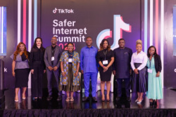 TikTok et la Commission de l'UA s'engagent pour renforcer la s&eacute;curit&eacute; en ligne