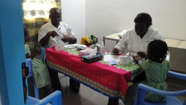 C&ocirc;te d&rsquo;Ivoire : Plus de 200 enfants d&eacute;pist&eacute;s de cardiopathies cong&eacute;nitales infantiles &agrave; Yopougon-Atti&eacute;