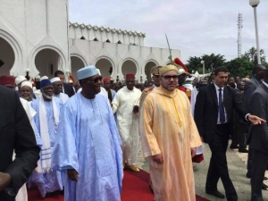 Mohammed VI: Il a pri&eacute; avec ses fr&egrave;res ivoiriens avant de quitter Abidjan