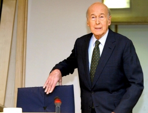 L&rsquo;ancien pr&eacute;sident fran&ccedil;ais, Val&eacute;ry Giscard d&rsquo;Estaing est d&eacute;c&eacute;d&eacute;