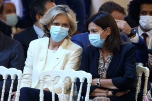 France: Les partis traditionnels &agrave; la peine