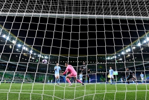 L&rsquo;Olympique lyonnais &eacute;limine Manchester City