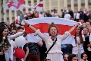 Belarus: L'ONU accro&icirc;t la pression