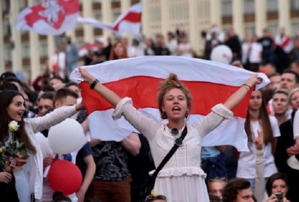 Belarus: L'ONU accro&icirc;t la pression