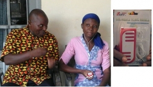 &rsquo;&eacute;lectronicien ivoirien N&rsquo;Goran Kouakou a mis au point en 2011 la premi&egrave;re proth&egrave;se auditive ivoirienne, qui permet &agrave; ce jour &agrave; de nombreux malentendants et sourds d&rsquo;am&eacute;liorer leur capacit&eacute; d&rsquo;audition.