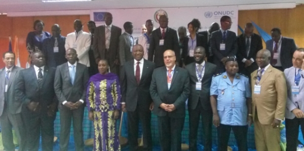 ouverture de la conf&eacute;rence scientifique sur &laquo; la pr&eacute;vention et le traitement des troubles li&eacute;s aux addictions aux drogues en Afrique de l&rsquo;Ouest &agrave; Abidjan