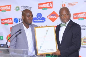 Le DG du Groupe &lsquo;&rsquo;Woroba.net en compagnie avec le ministre Dosso Moussa, toujours engag&eacute; pour le d&eacute;veloppement.