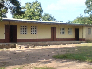 C&ocirc;te d&rsquo;Ivoire : Don de tenues scolaires aux enfants vuln&eacute;rables du VIH-Sida &agrave; Mankono