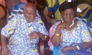 Le doyen Jean Kalpy Tour&eacute; et son &eacute;pouse