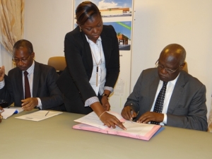 Commune de Yopougon: la mairie signe une convention de bail immobilier de longue dur&eacute;e pour la construction d&rsquo;un Mall