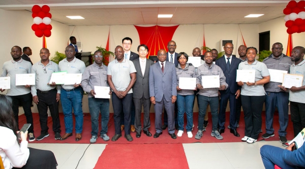 Formation professionnelle : le ministre Koffi N&rsquo;Guessan re&ccedil;oit 91 formateurs et encadreurs ivoiriens de retour de formation en Chine