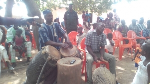 Des percussionnistes de la danse Samirigu&eacute; de Bouna