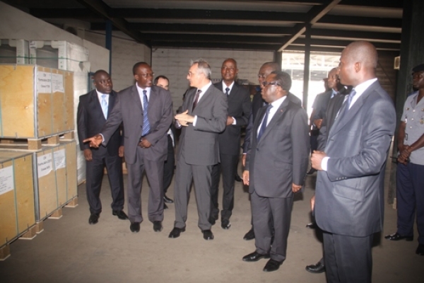 Pr&eacute;sidentielle 2015 : Le mat&eacute;riel technique de la r&eacute;vision de la liste &eacute;lectorale est arriv&eacute; &agrave; Abidjan