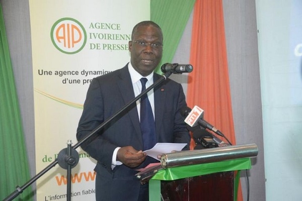 C&ocirc;te d&rsquo;Ivoire-D&eacute;c&egrave;s des artistes dans des conditions mis&eacute;rables : Les v&eacute;rit&eacute;s du ministre Bandaman Maurice. "L'Etat ne leur doit rien!"