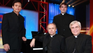 Concert in&eacute;dit en Afrique : "Les Pr&ecirc;tres" illuminent Abidjan le 7 mai