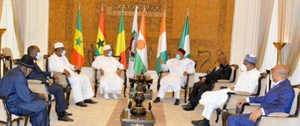 Mali: l&rsquo;opposition rejette les propositions de la C&eacute;d&eacute;ao et exige la d&eacute;mission du pr&eacute;sident Ke&iuml;ta dans un communiqu&eacute;