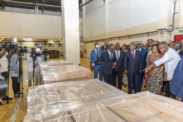Industrialisation : Joao Louren&ccedil;o, pr&eacute;sident angolais, f&eacute;licite la C&ocirc;te d'Ivoire pour sa capacit&eacute; &agrave; transformer le cacao