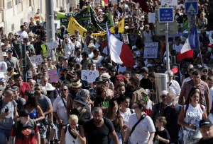Pass sanitaire: Nouvelles manifestations en France