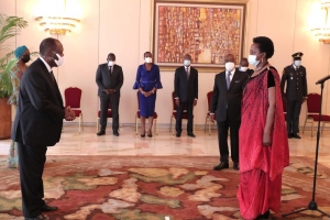 C&ocirc;te d&rsquo;Ivoire : Cinq nouveaux Ambassadeurs accr&eacute;dit&eacute;s