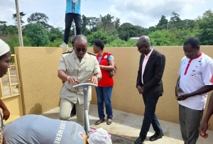 Dimbokro/ Don de la Croix-Rouge : L&rsquo;Epp Niamassou b&eacute;n&eacute;ficie d&rsquo;une pompe hydraulique